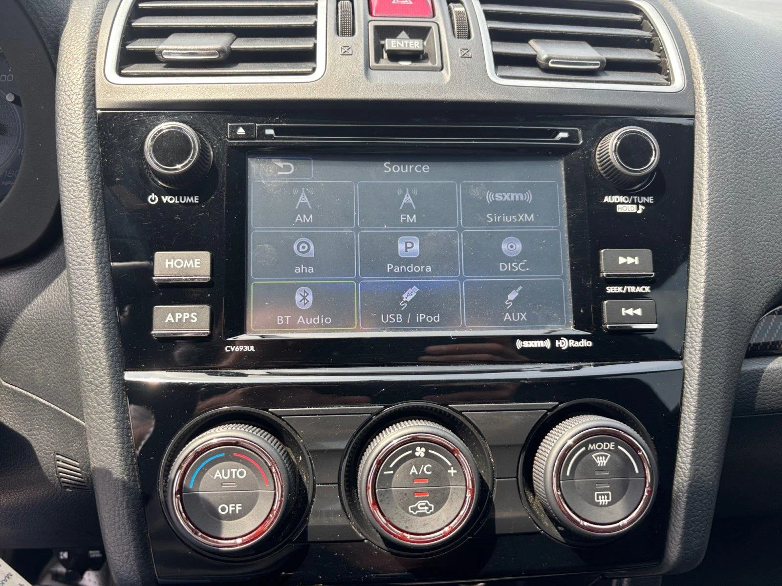 Used 2018 Crystal Black Silica Subaru Base image 21