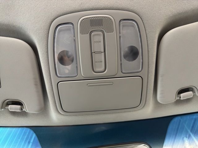 Used 2015 Brown Kia Base image 30