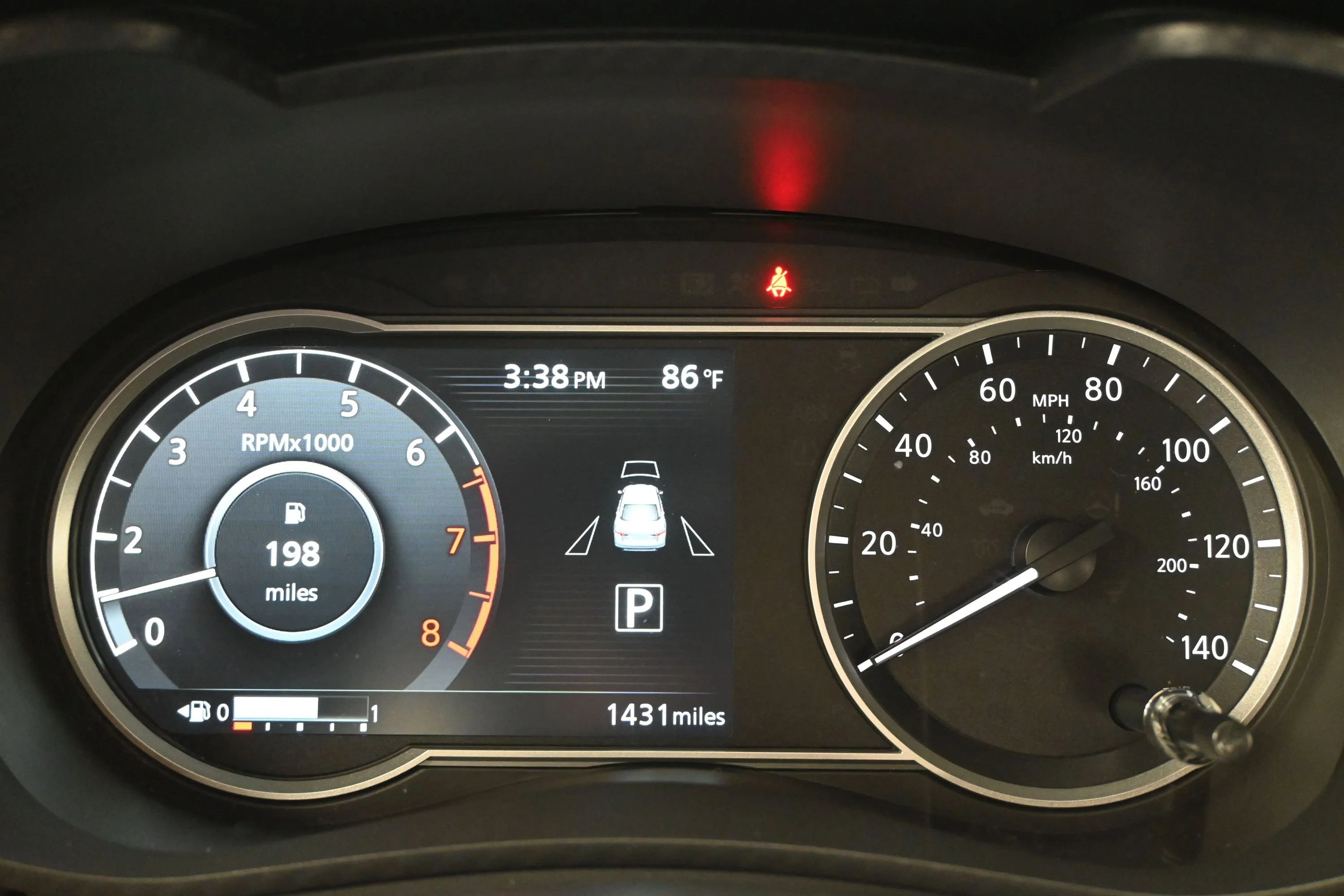 Certified Used 2025 Gray Sky Pearl Nissan SR image 18