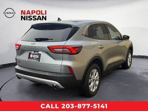 Used 2023 Silver Ford Active image 3