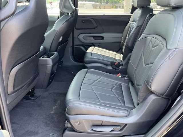 New 2027 Ebony Black Kia X-LINE SX image 11