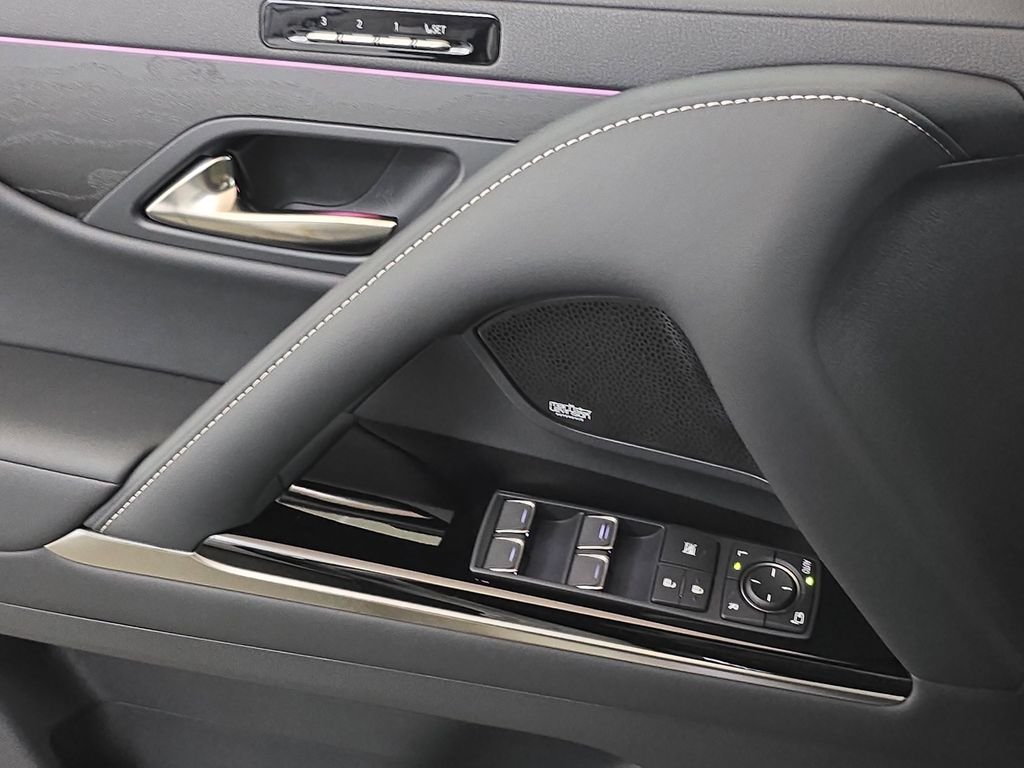 2025 Lexus LX 700h Luxury - Photo 28