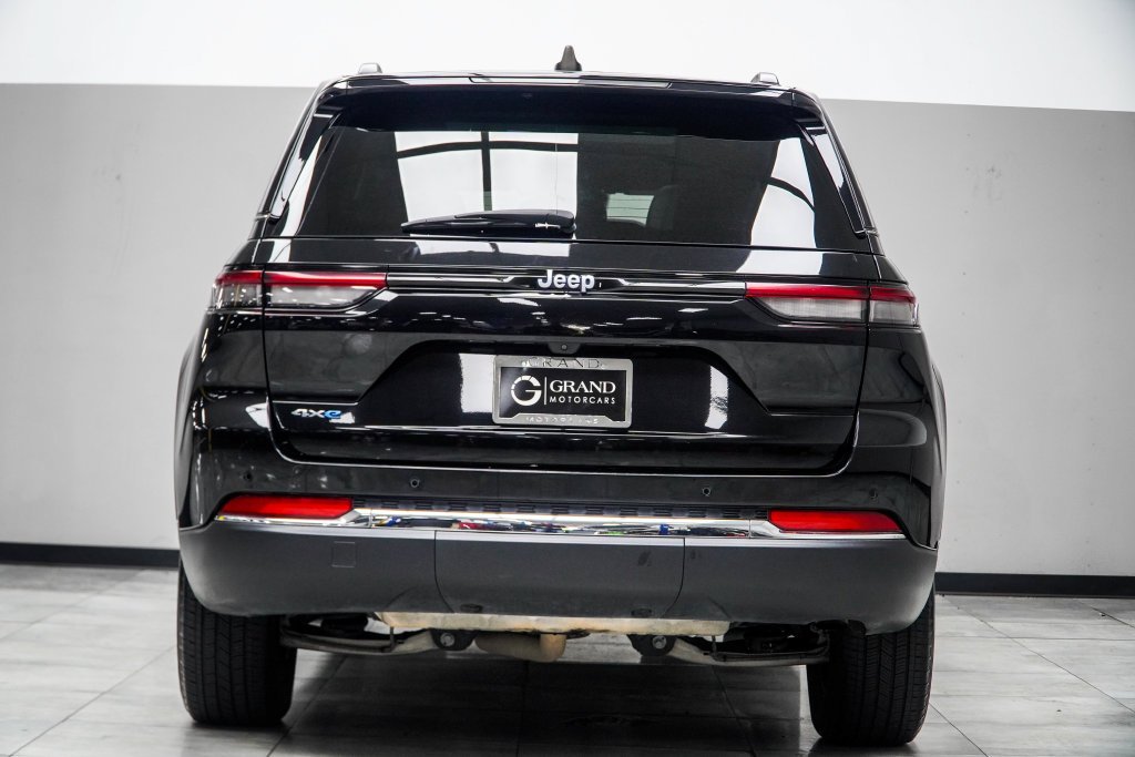 Used 2024 Black Jeep 4xe image 16