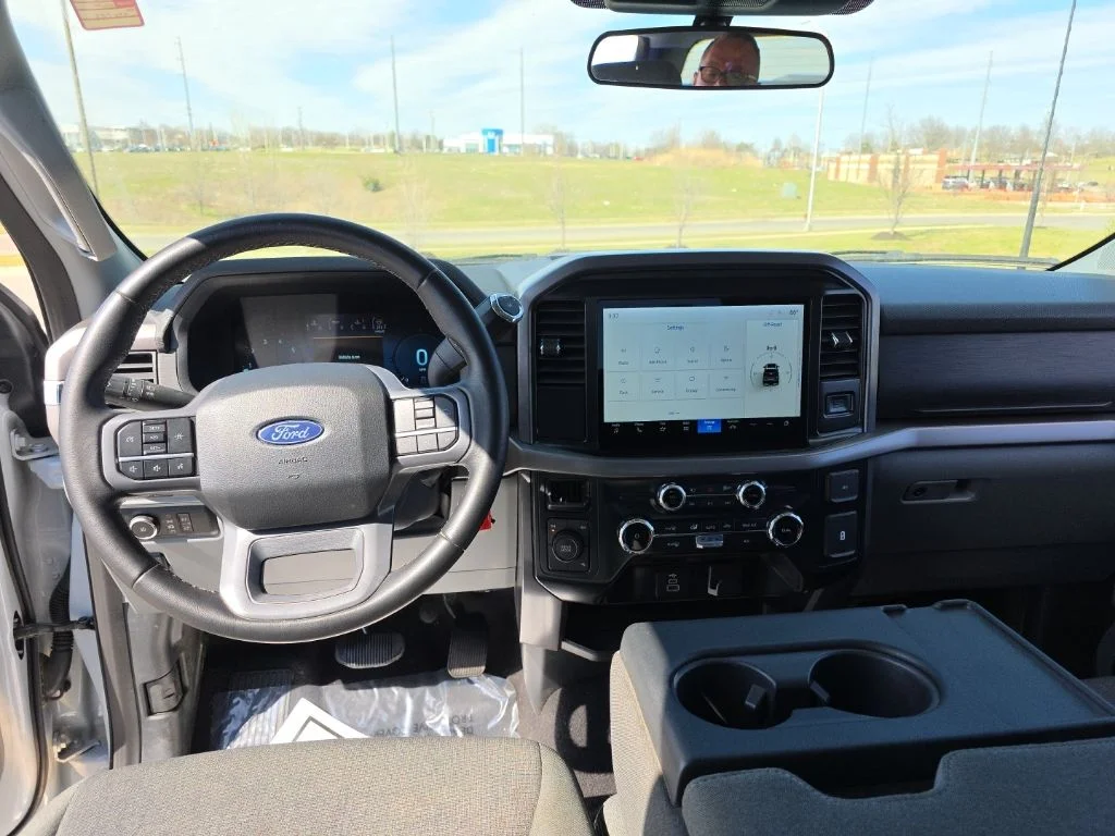 Used 2025 White Ford XLT image 10