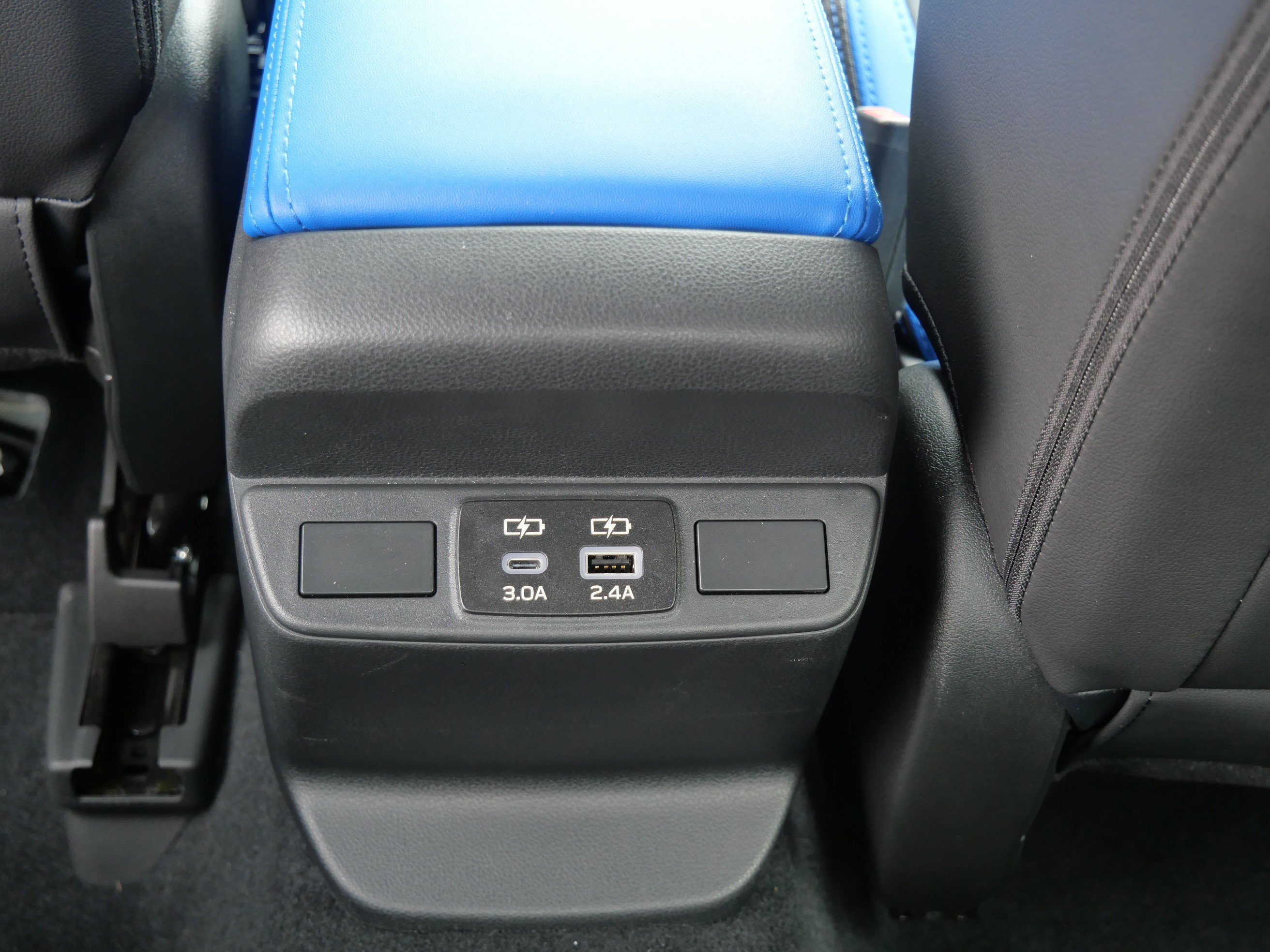 Used 2025 Ceramic White Subaru tS image 19