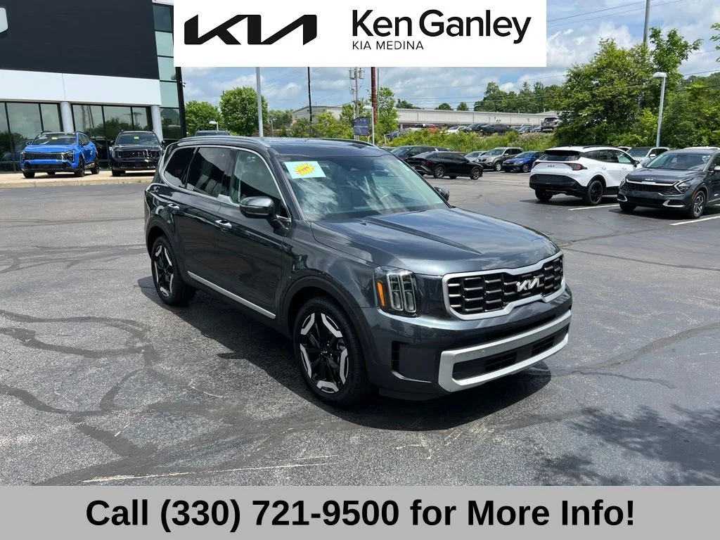 Certified Used 2024 Gray Kia S image 7