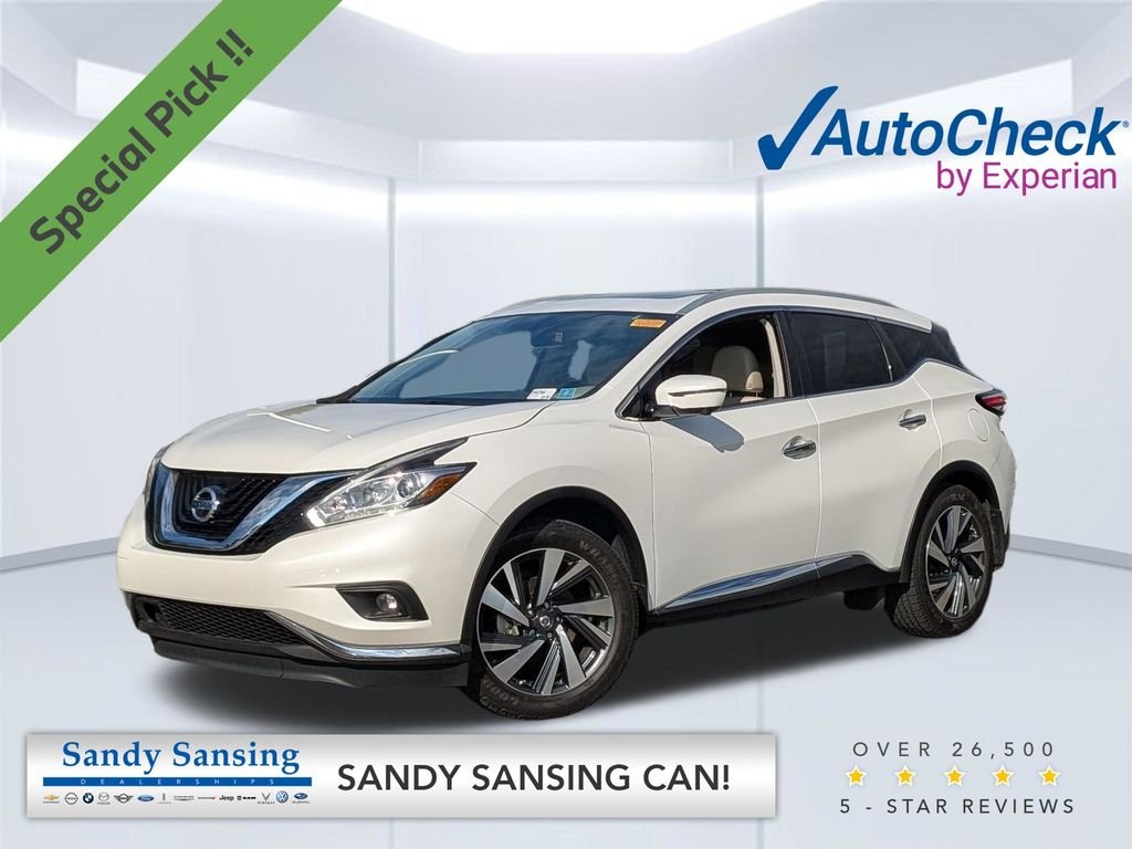 Used 2018 White Nissan Platinum image 1