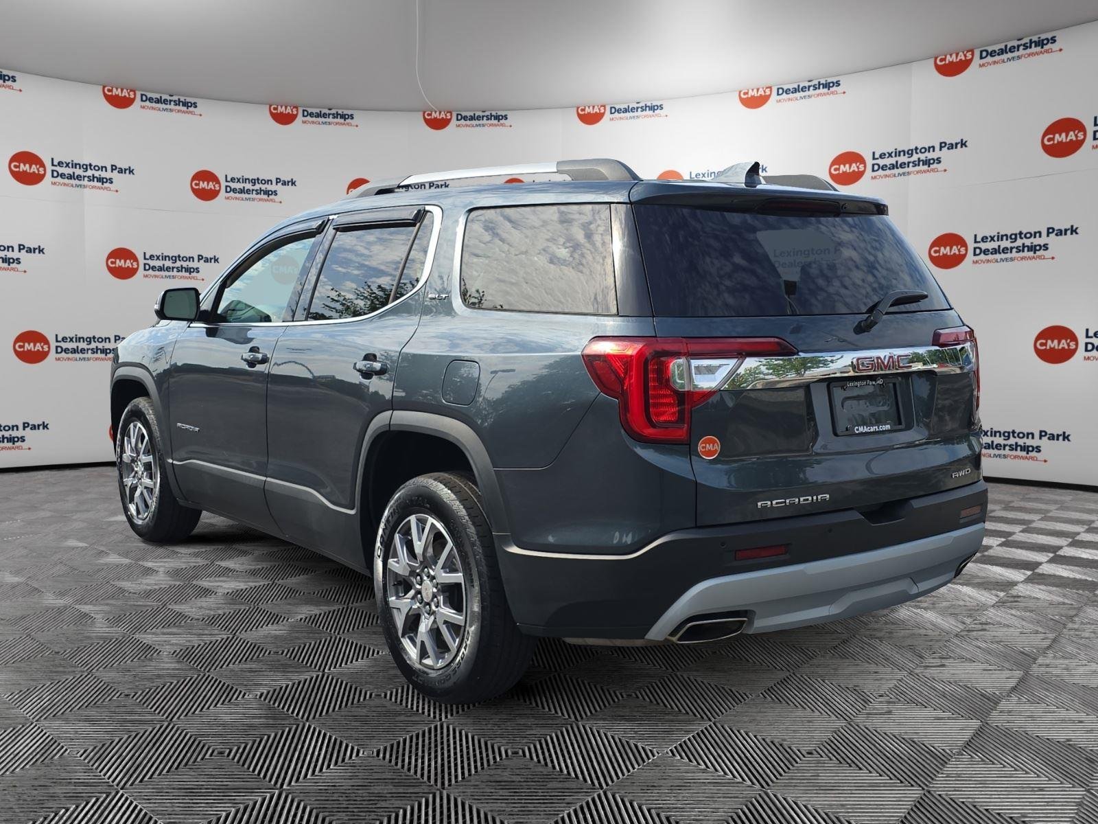 Used 2020 Dark Sky Metallic GMC SLT image 5