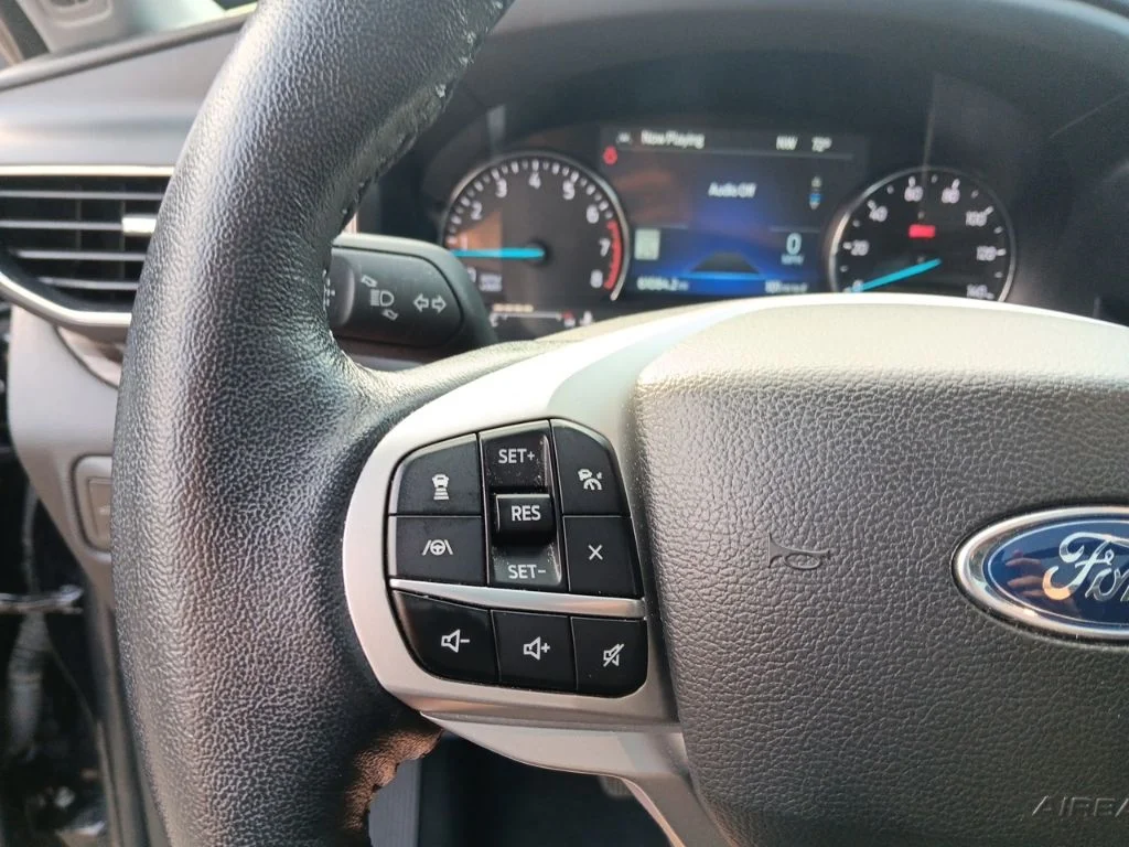Used 2022 Black Metallic Ford Limited image 16