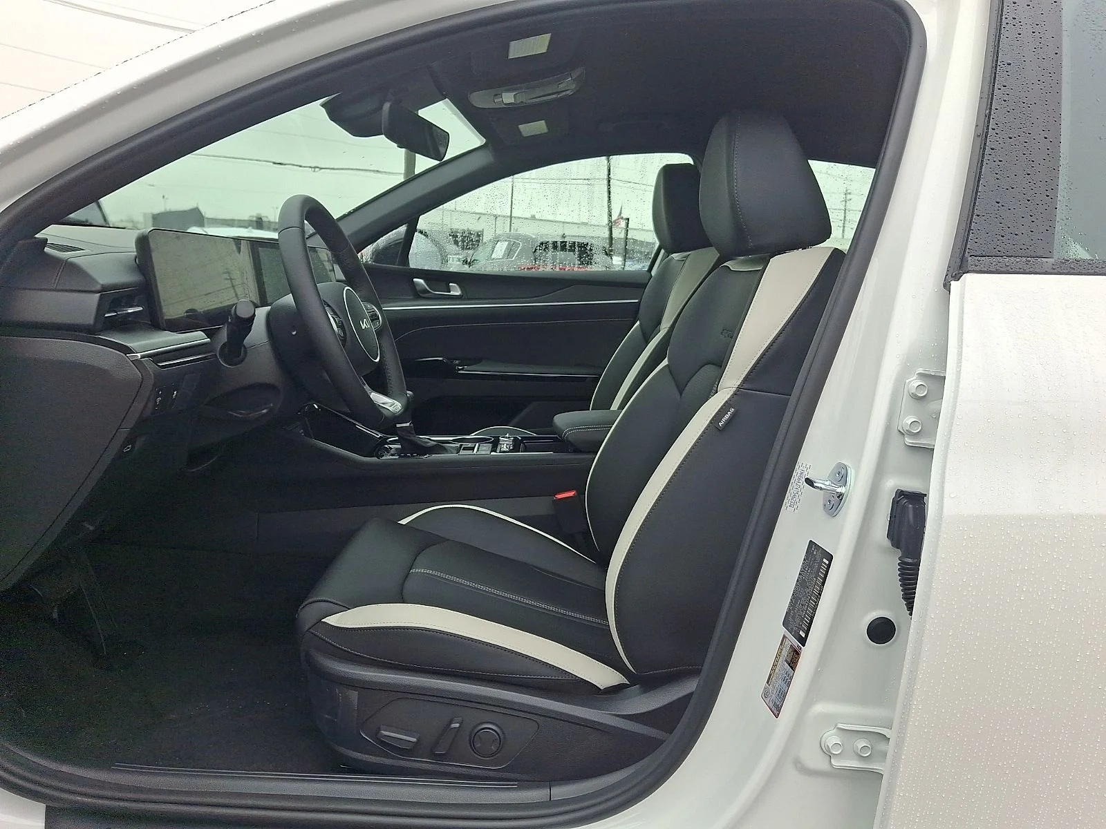 New 2026 White Kia GT-Line image 12