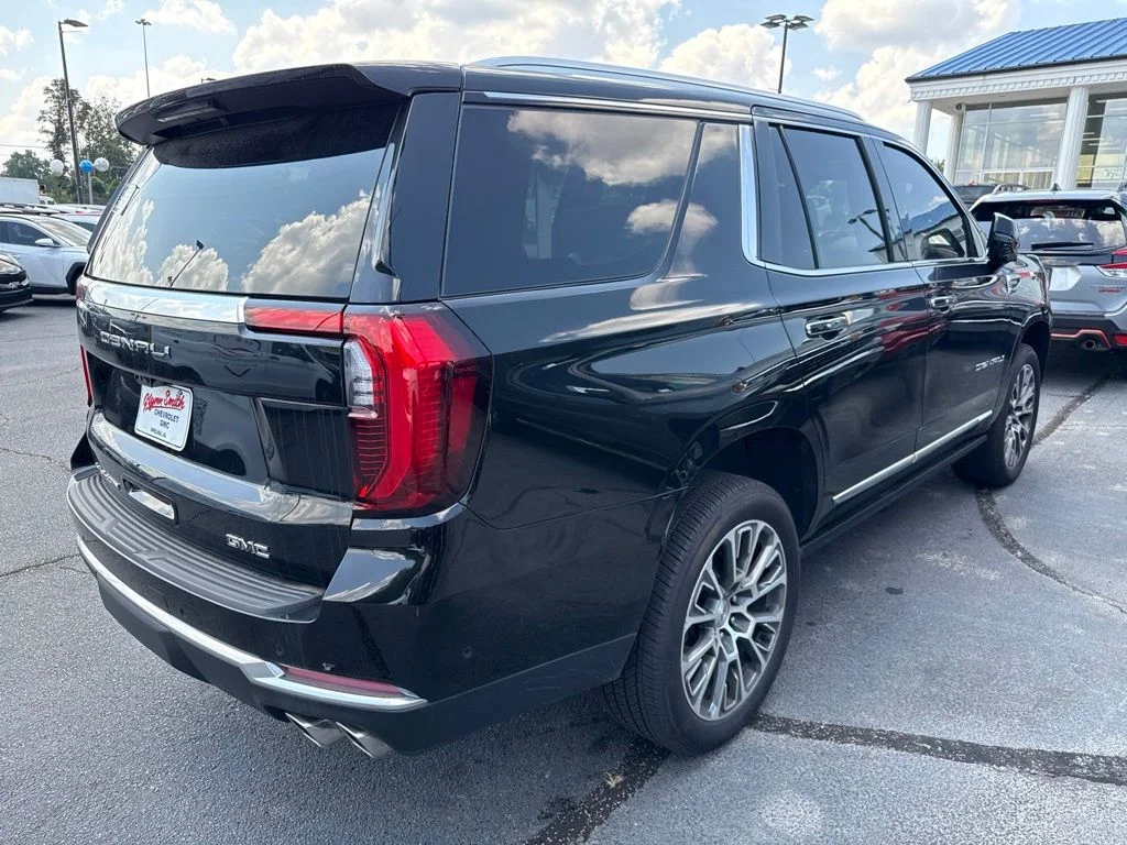 Used 2025 Black GMC Denali image 3