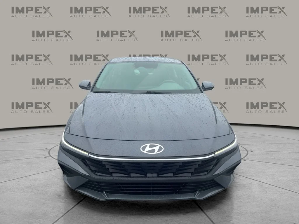 Used 2024 Gray Hyundai SEL image 8