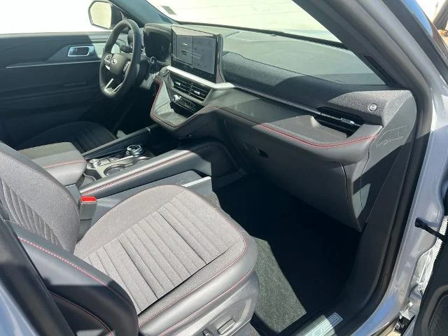 New 2026 Space White Metallic Ford ST-Line image 66