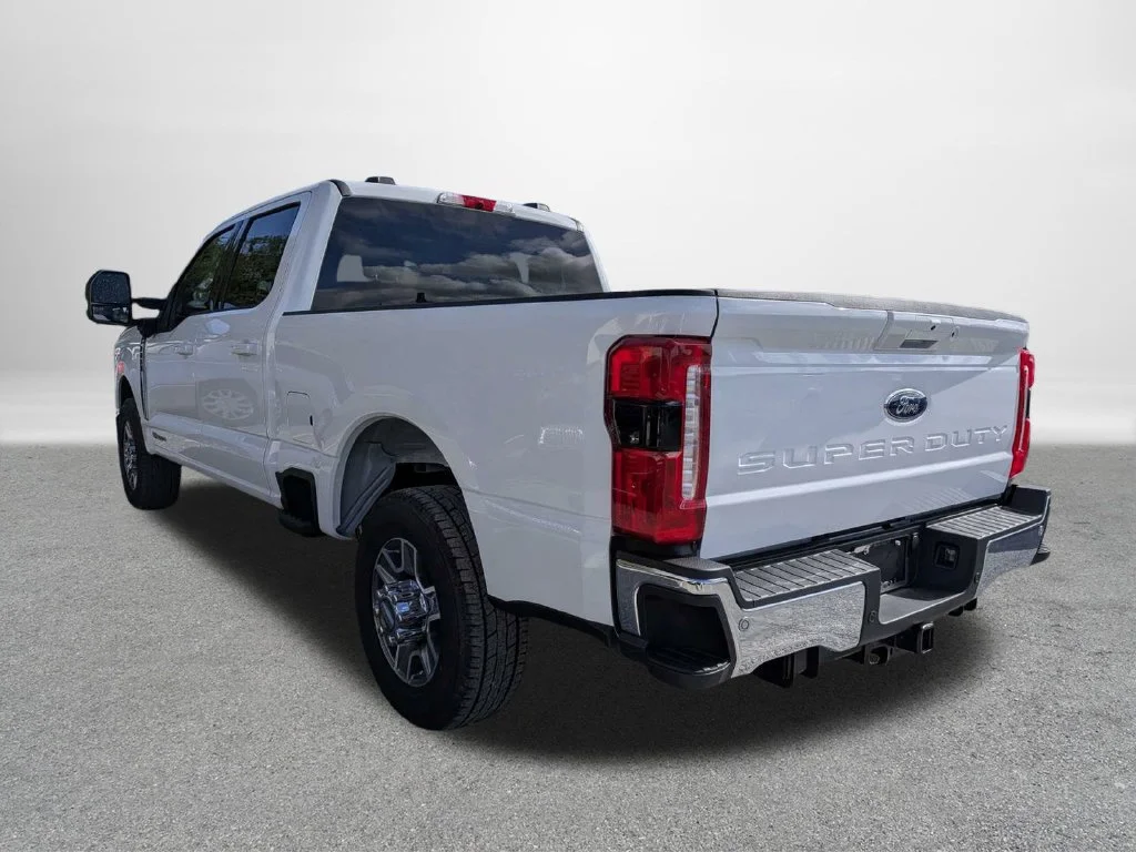 New 2026 Oxford White Ford F-250® Lariat® image 5