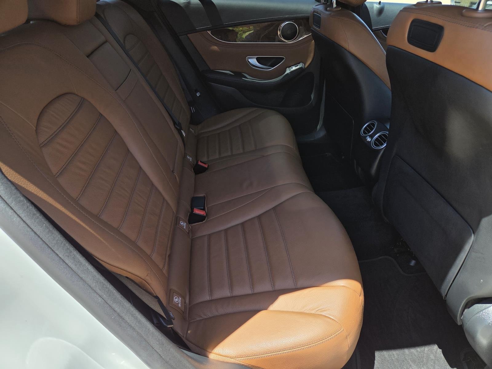 Used 2018 designo Diamond White Metallic Mercedes-Benz GLC 300 image 37