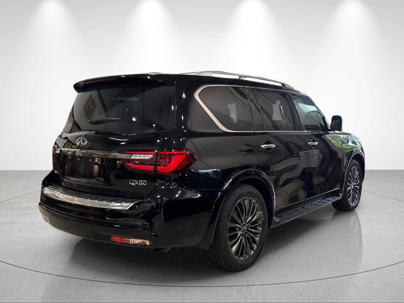 Used 2023 Black Obsidian INFINITI PREMIUM SELECT image 5