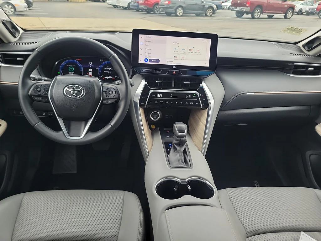 2023 Toyota Venza Limited, photo 9 of 12