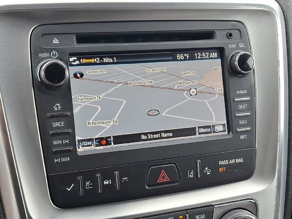 Used 2014 White Diamond Tricoat GMC SLT image 18