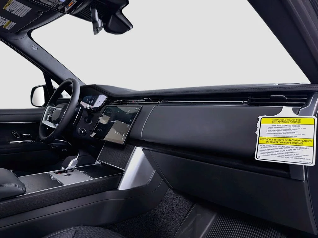 New 2026 Santorini Black Land Rover SE 7 Seats image 31