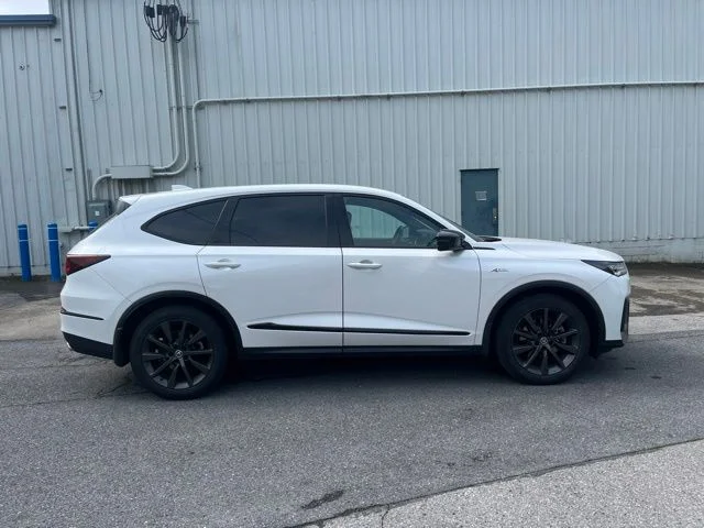 Used 2025  Acura A-Spec image 3