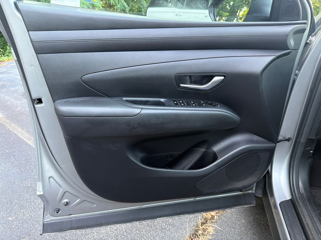 2025 Hyundai Tucson SE - Photo 10