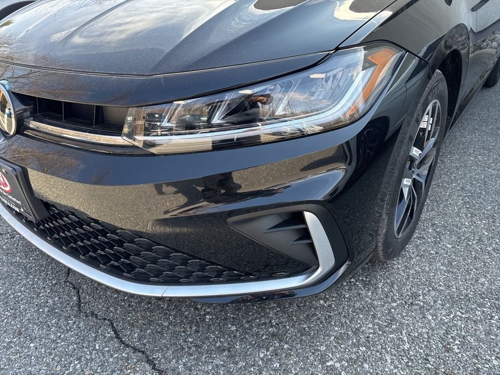 2025 Volkswagen Jetta SE - Photo 15