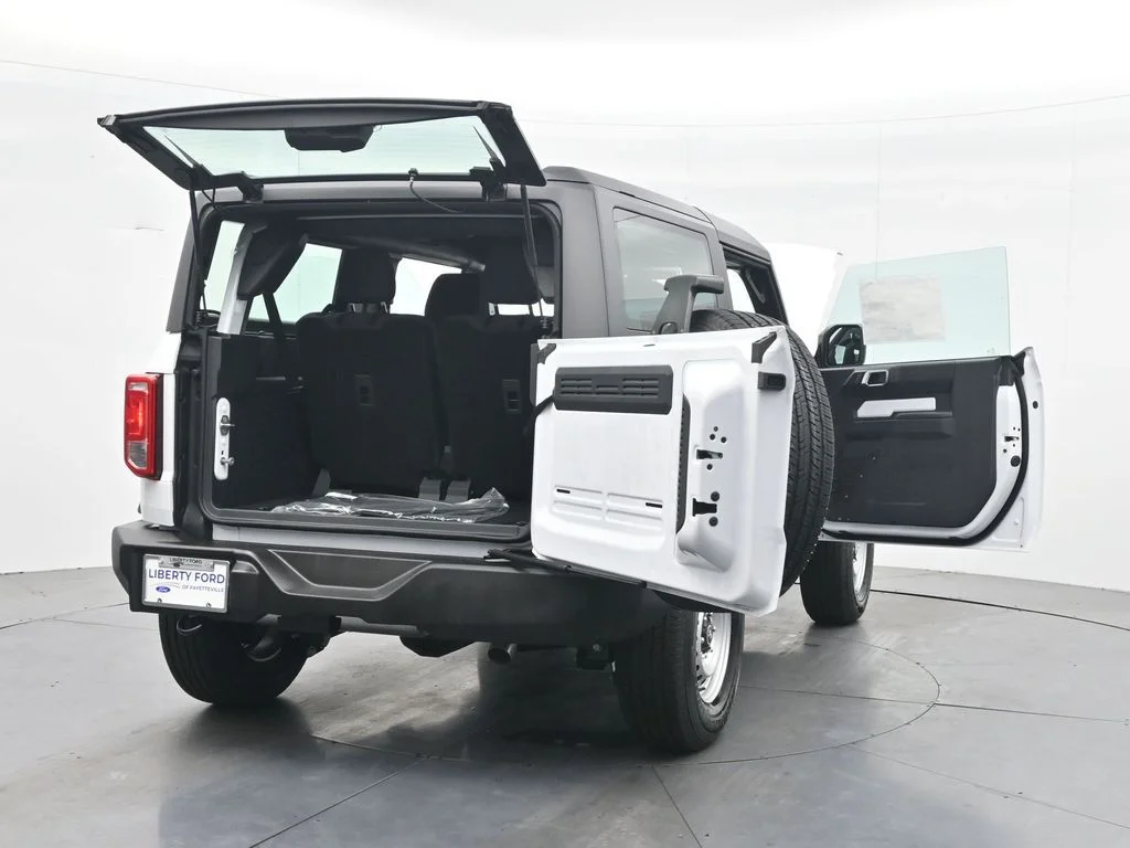 New 2026 Oxford White Ford Base image 45