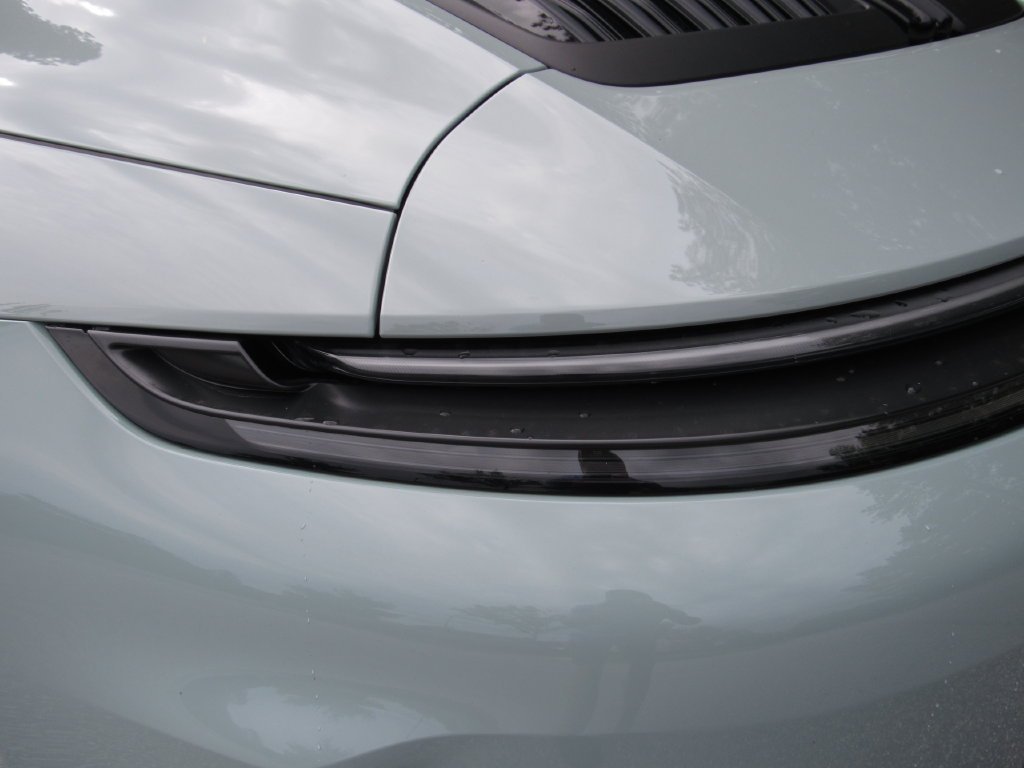 2025 Porsche 911 - Photo 13