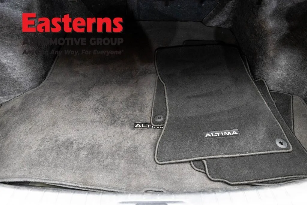 Used 2025 Gray Nissan 2.5 SV image 11
