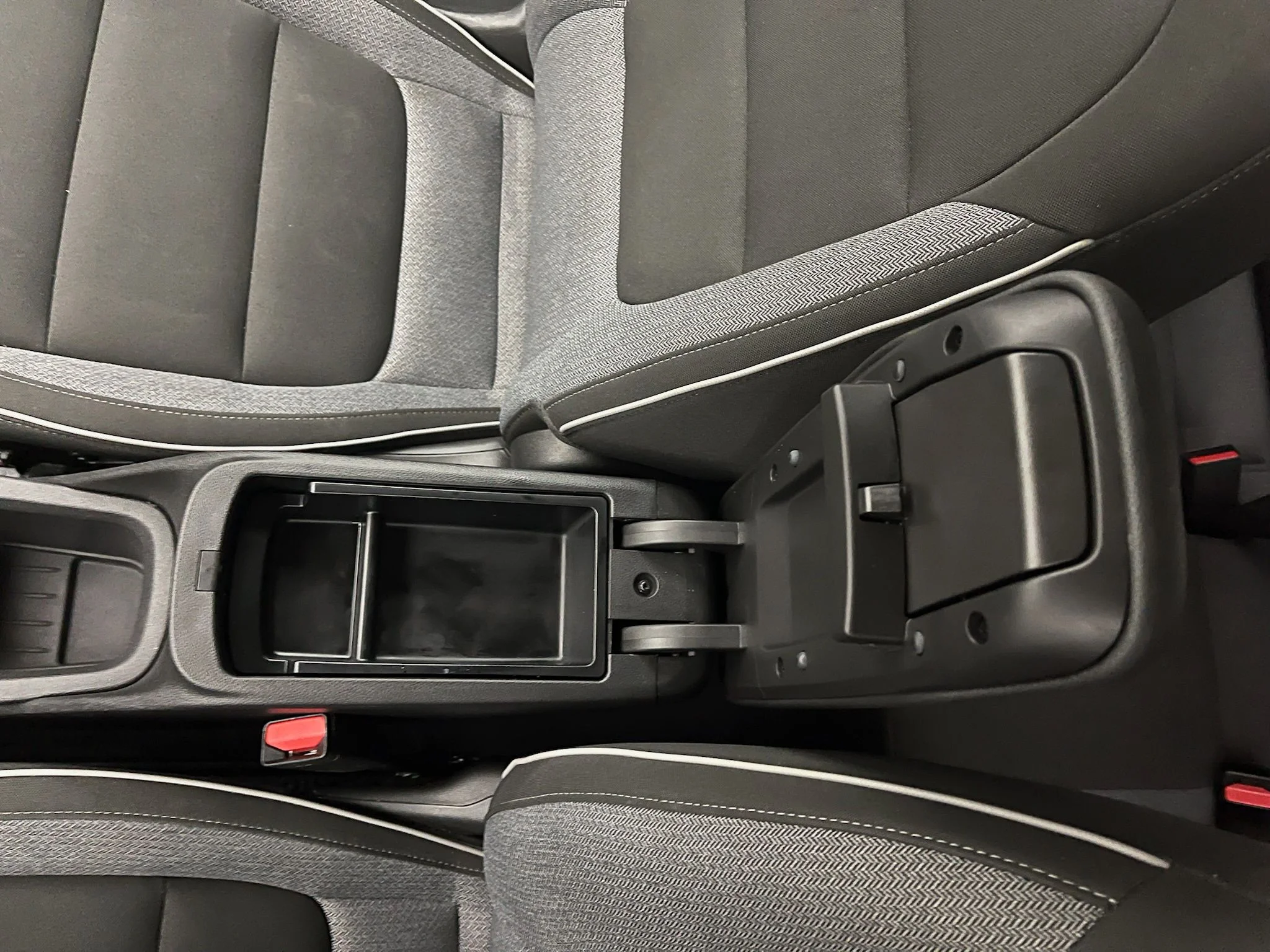 Used 2022 Mosaic Black Metallic Chevrolet LT image 27