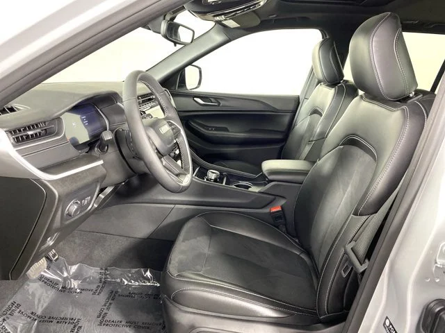 Used 2024 Silver Jeep Altitude X image 16