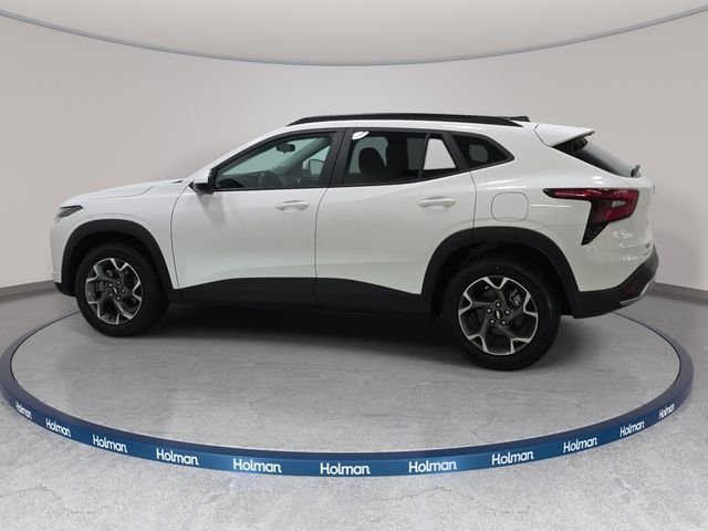 Used 2024 White Chevrolet LT image 9