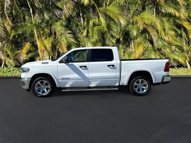 Certified Used 2025 White Ram Big Horn/Lone Star image 9