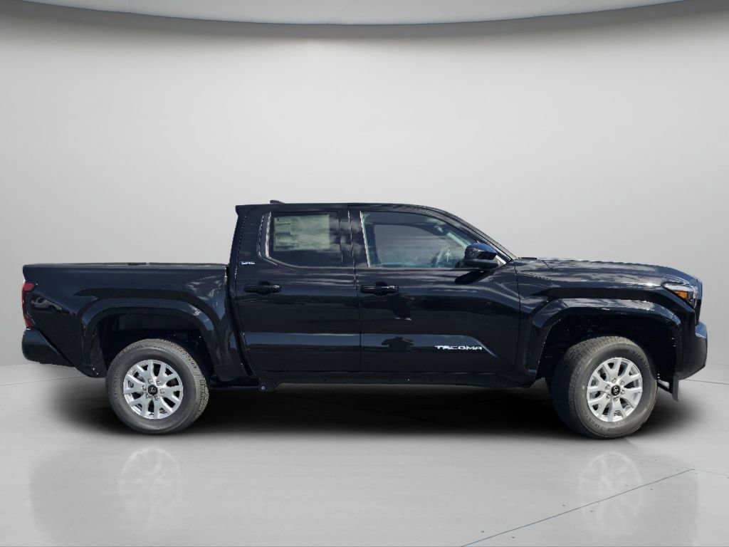 New 2026 Black Toyota SR5 image 25