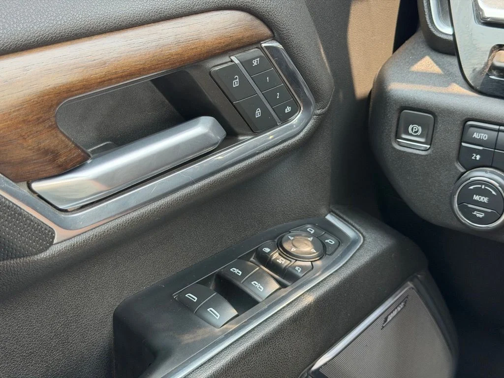 Used 2024 Beige Chevrolet High Country image 10