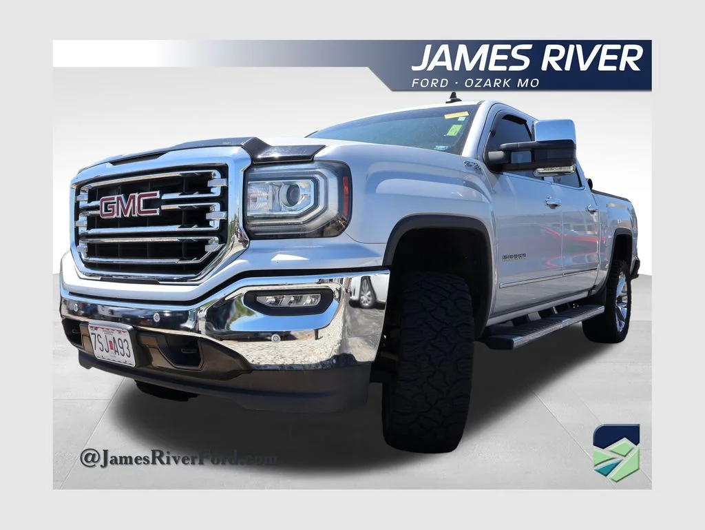2017 GMC Sierra 4WD Crew Cab Short Box SLT's photo
