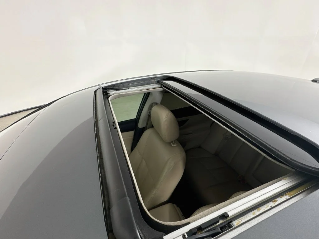 Used 2017 Gray Nissan 2.5 SL image 26