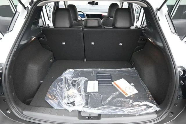 New 2026 Aspen White TriCoat Nissan SR image 13