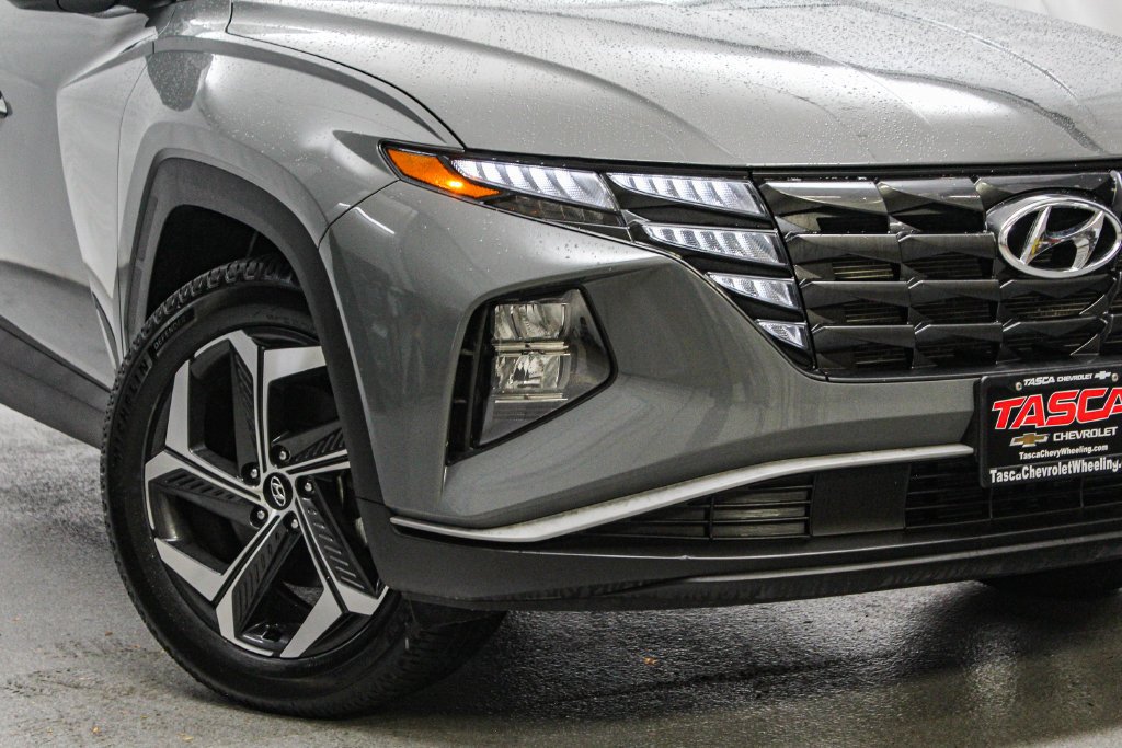 Used 2024 Gray Hyundai SEL image 3