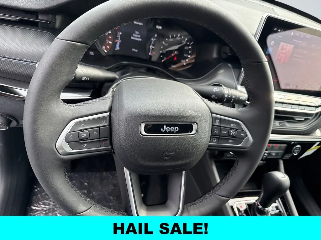2025 Jeep Compass Latitude - Photo 11