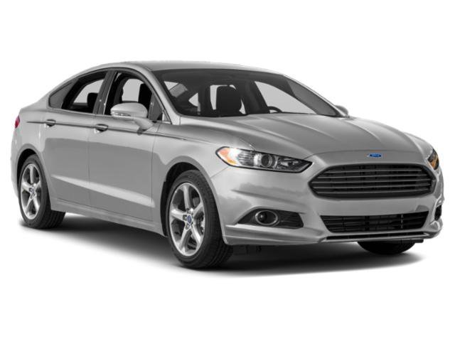 Used 2015  Ford SE image 6
