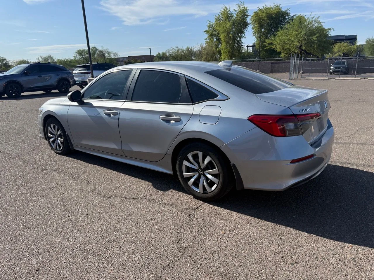Used 2022  Honda LX image 6