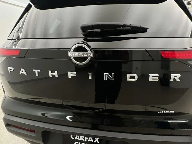 2025 Nissan Pathfinder SV - Photo 38