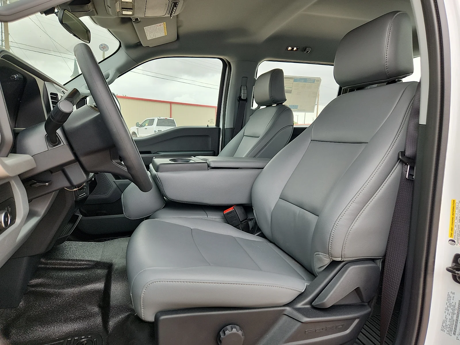 New 2026 Oxford White Ford F-450® XL image 17