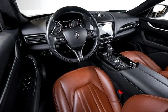 Used 2021 Nero Maserati  image 27