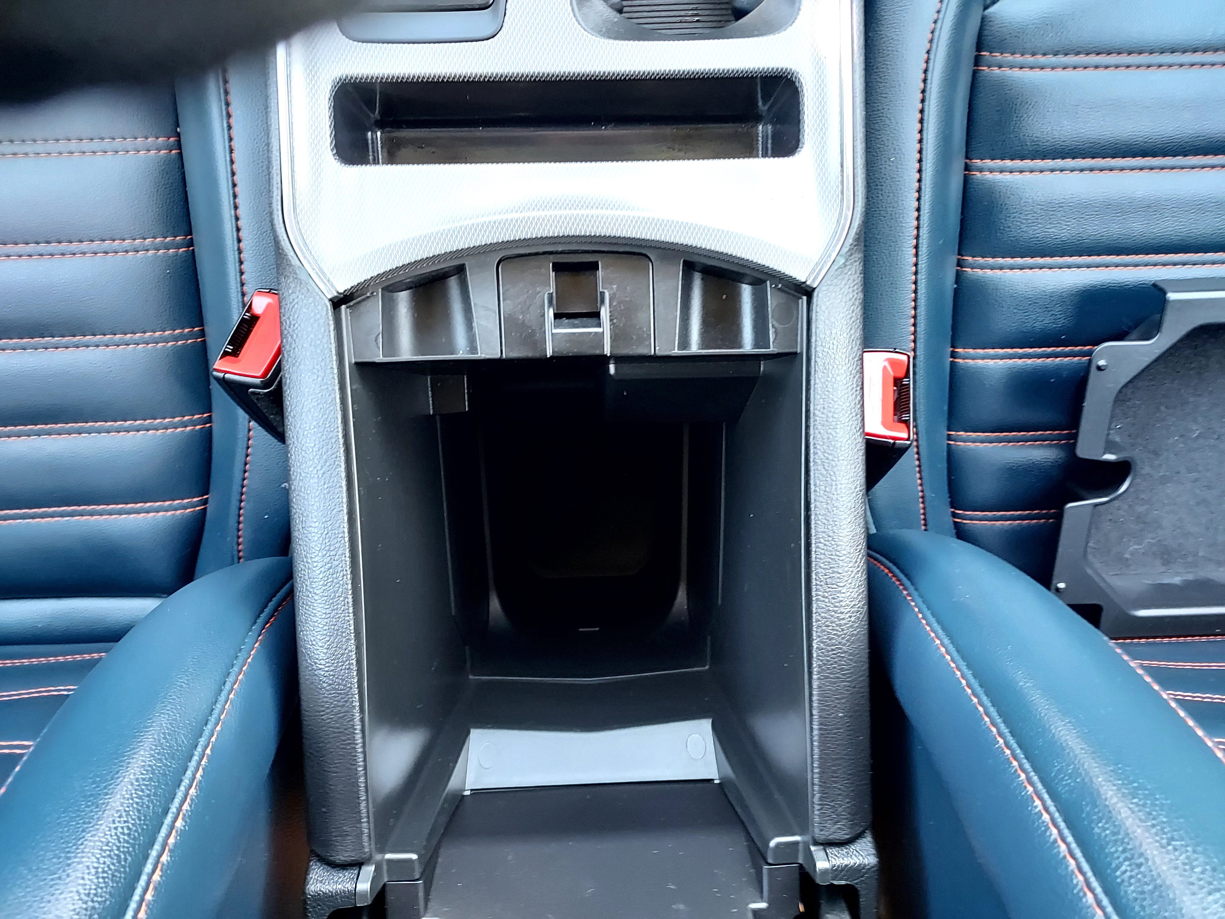 Used 2022 Black Ford SEL image 20