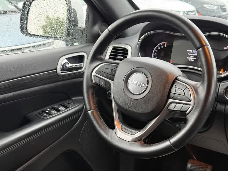 Used 2022 Bright White Clear Coat Jeep Laredo E image 13