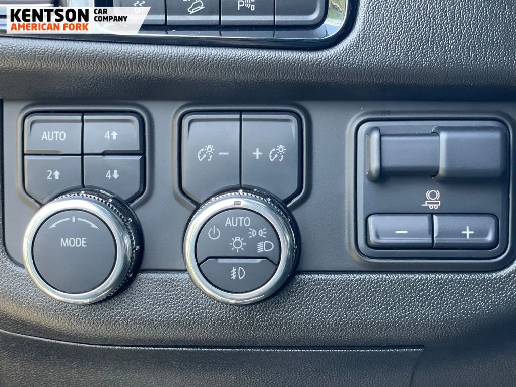 Used 2025 Gray GMC Denali image 22