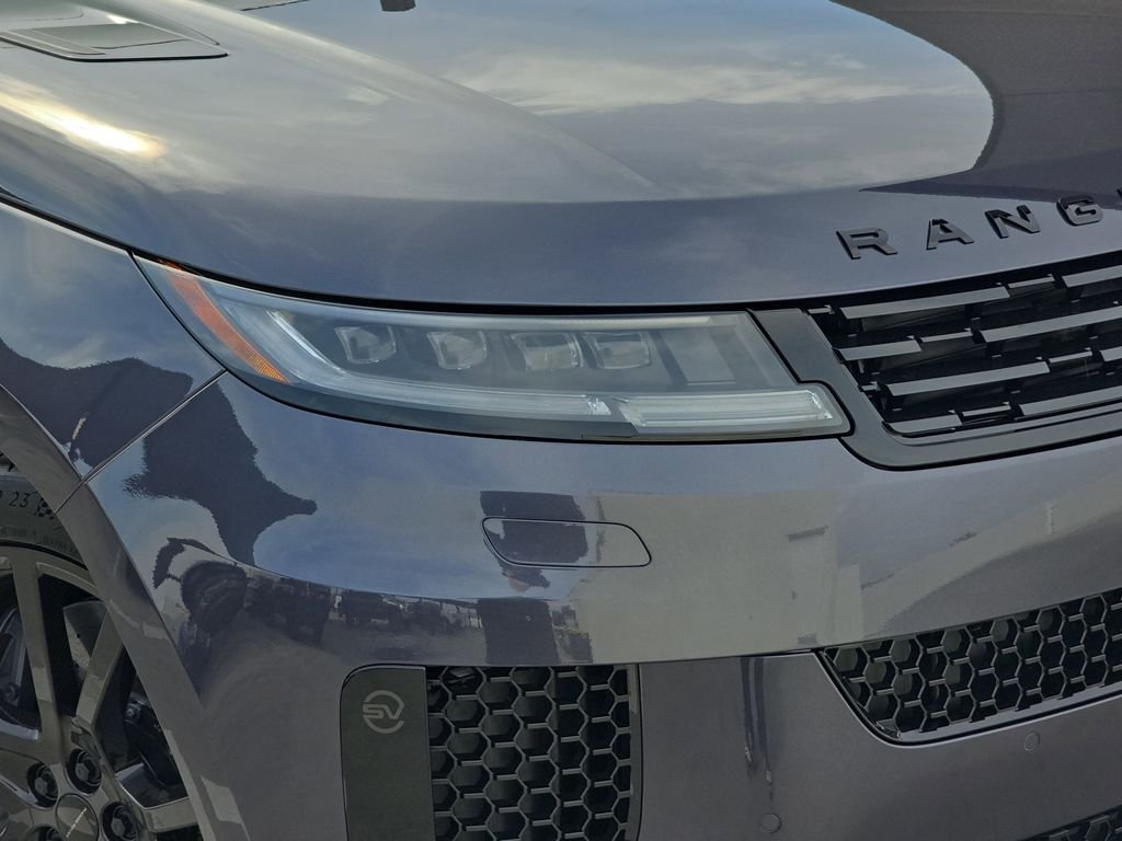New 2026 Amethyst Grey Purple in Gloss finish Land Rover SV image 33