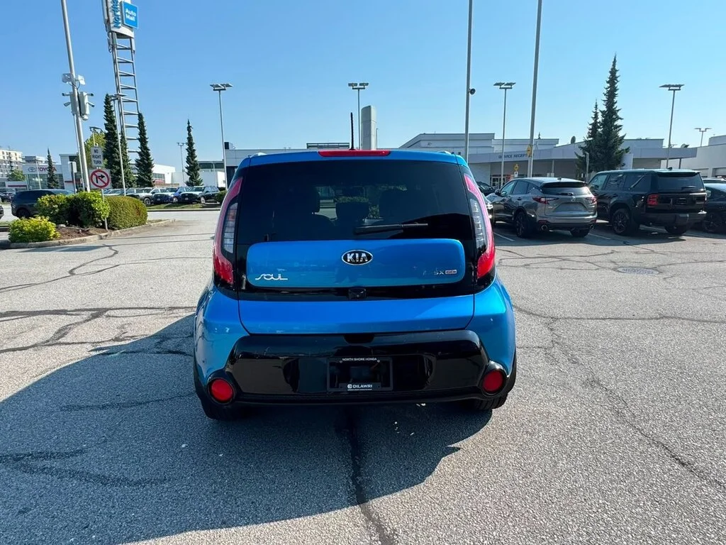 Used 2015  Kia 2.0L SX at Dilawri Certified   Local BC   Regularl image 4